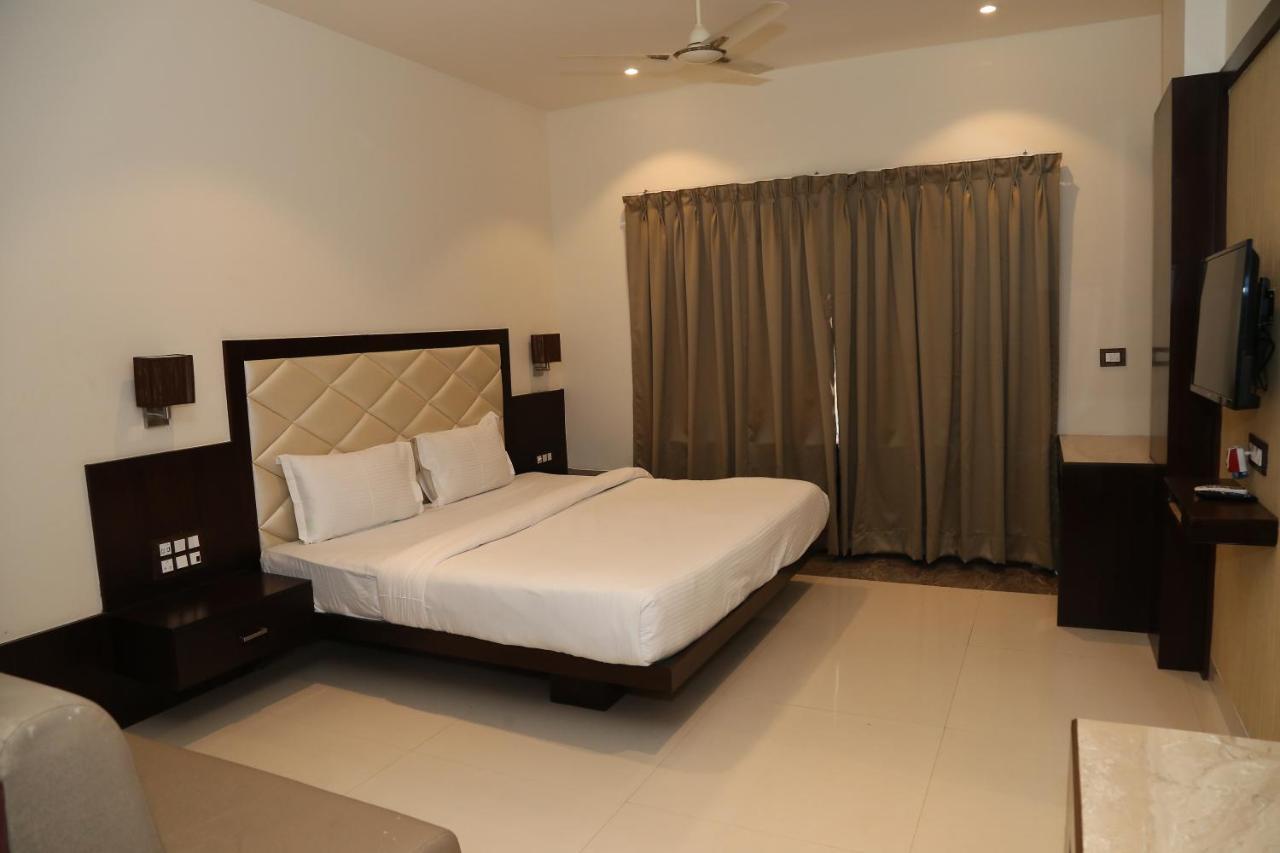 Hotel Prince Viraj Jabalpur Exterior foto